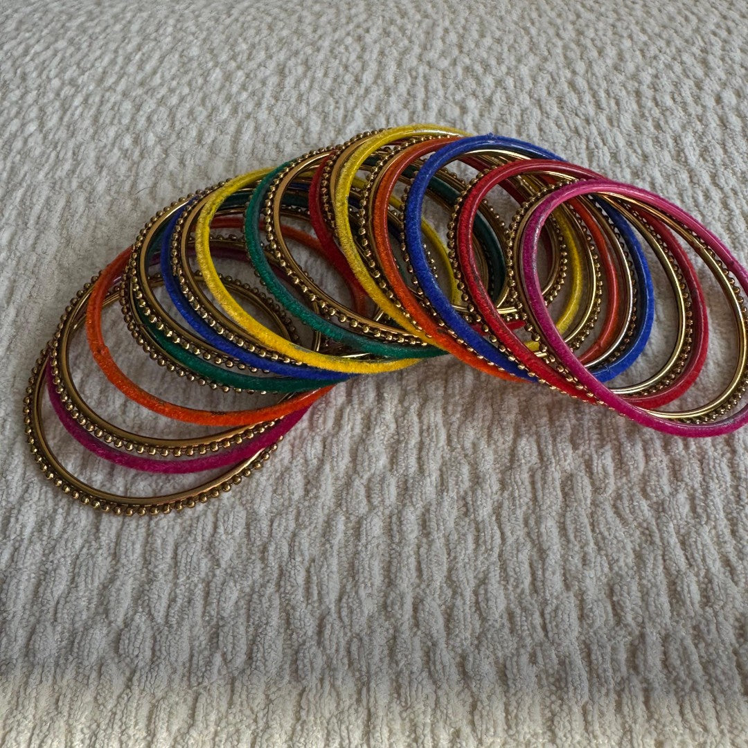 Multicolor set of 24 Bangles