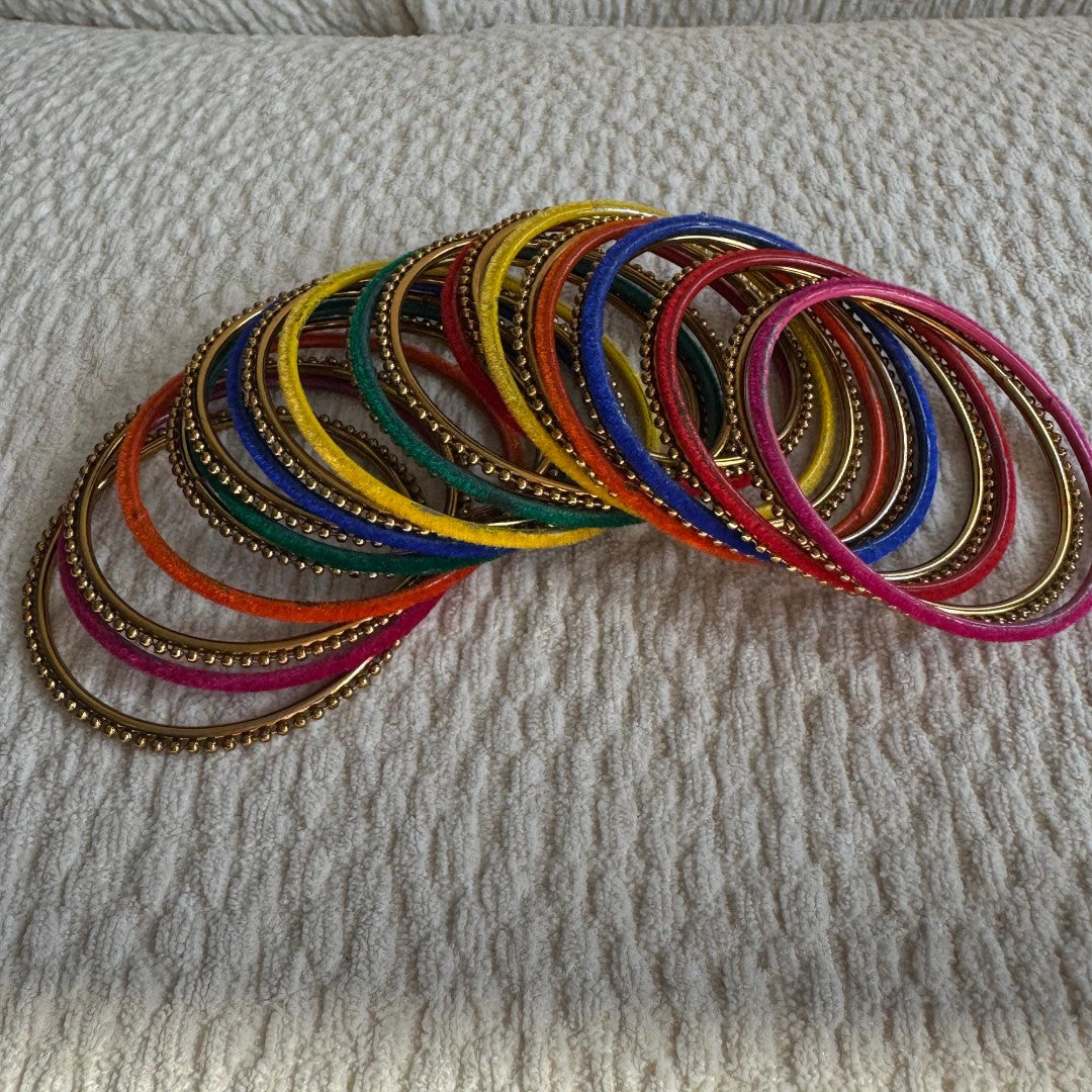 Multicolor set of 24 Bangles