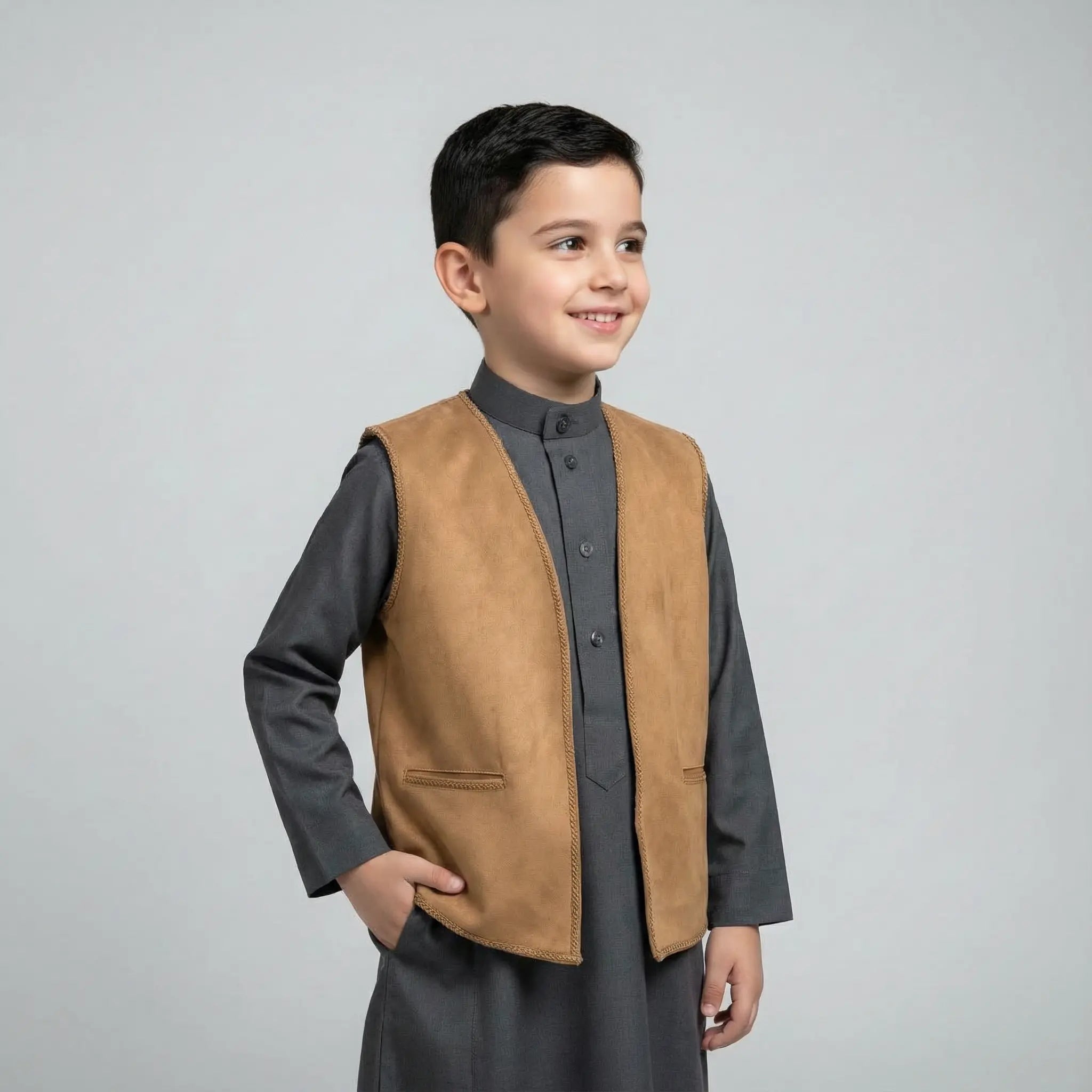 Salem Desert Vest LAYALEE