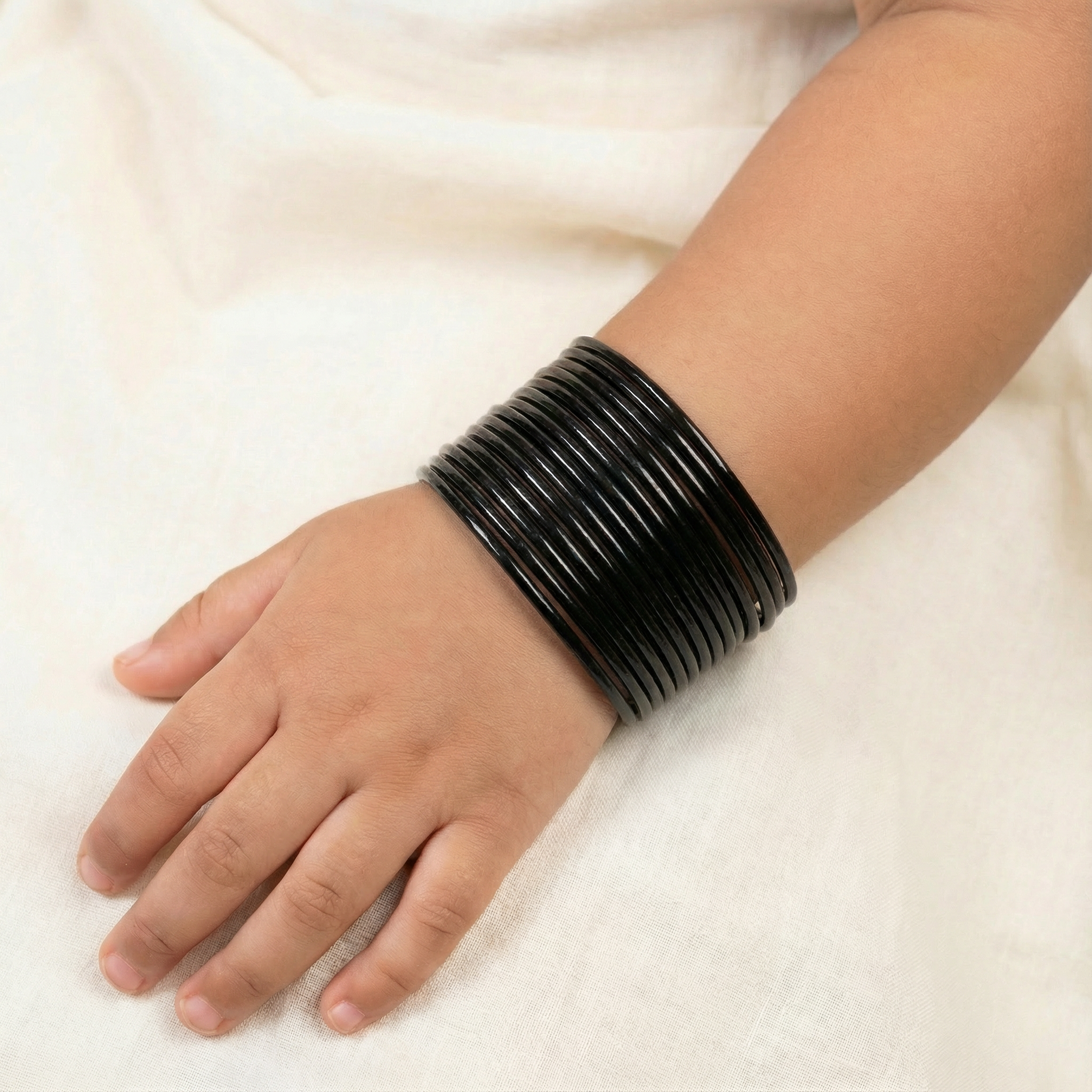 12 Piece Mettalic Solid Colors Bangles