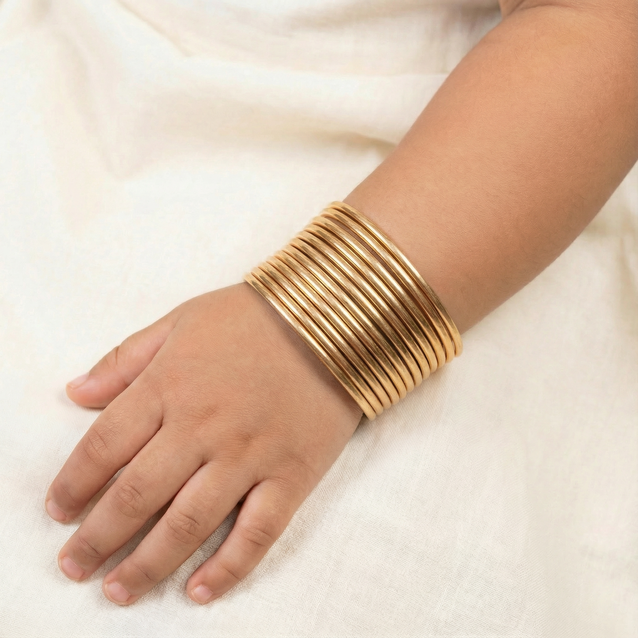 12 Piece Mettalic Solid Colors Bangles