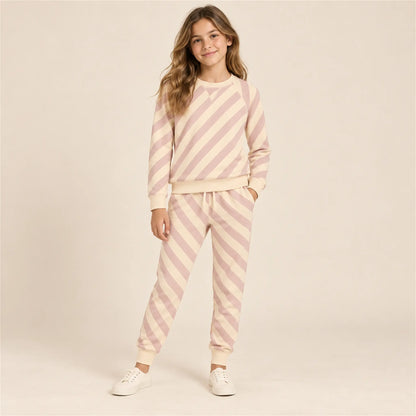 Crewneck Sweater &amp; Skinny Sweatpants – 12Y lookbook, look 2