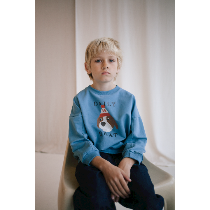 Quirky dog sweater snow blue