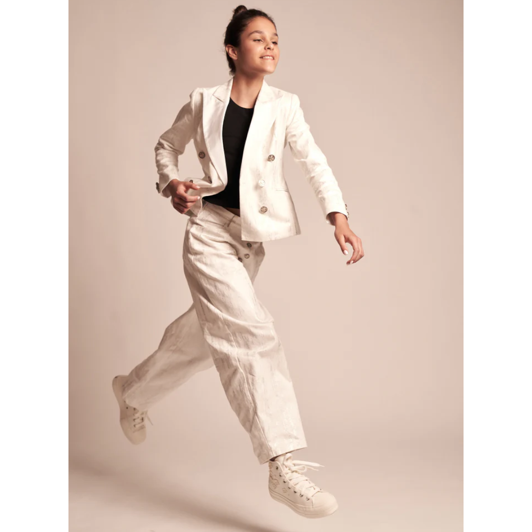 Andrea Suit