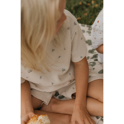 T-shirt &amp; Shorts - Grace