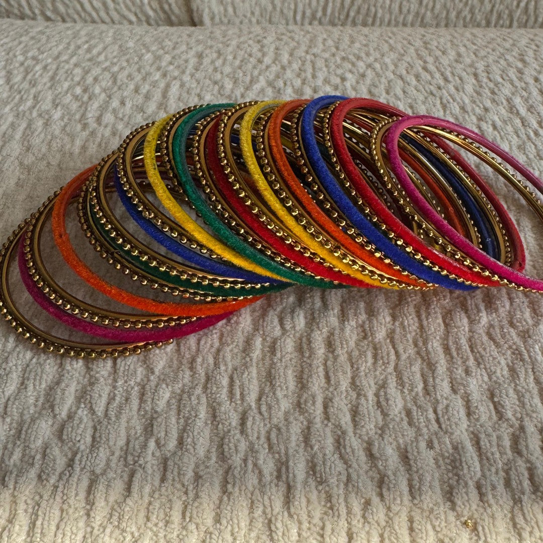 Multicolor set of 24 Bangles