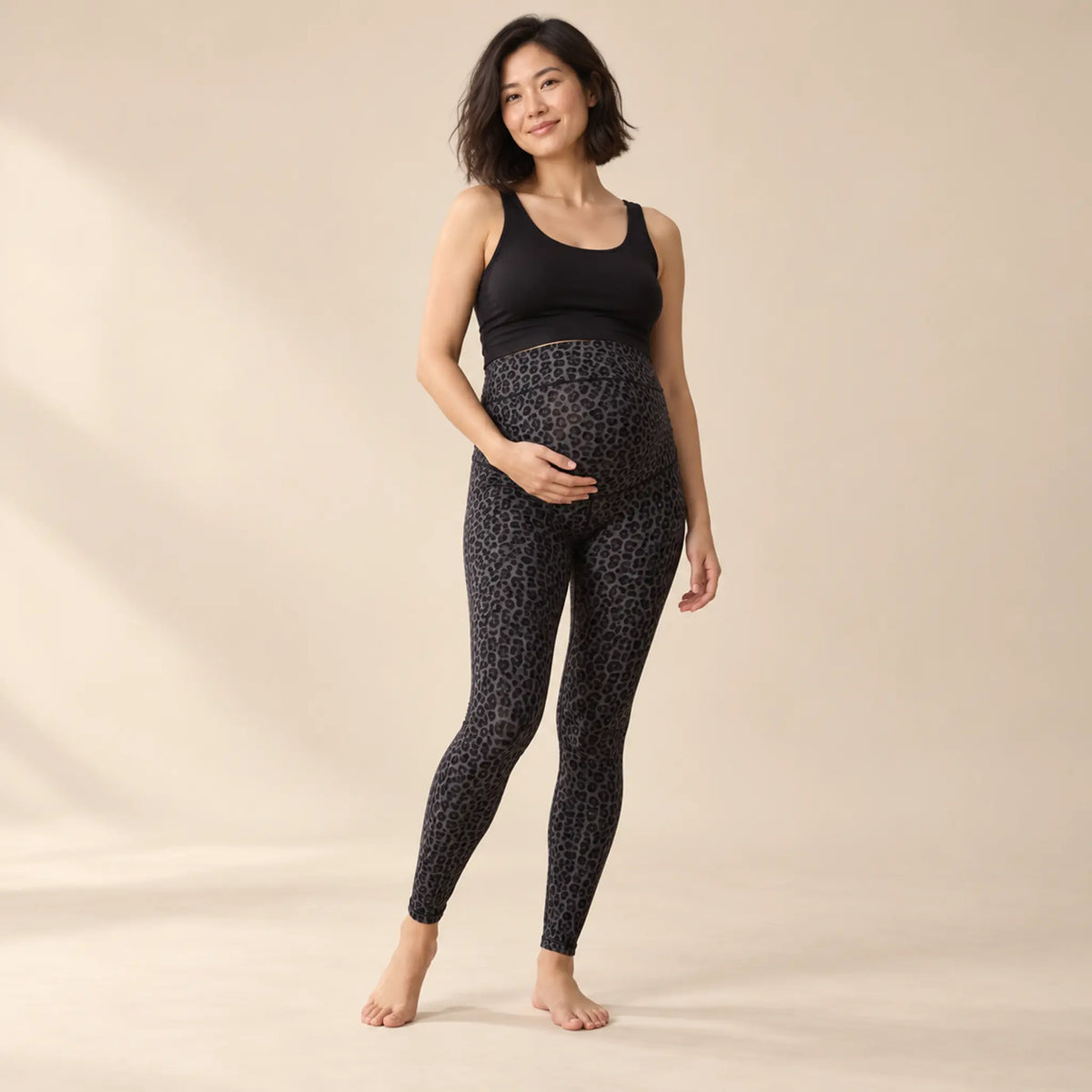 OONO leggings-leo print grey/black — maternity lookbook, look 01