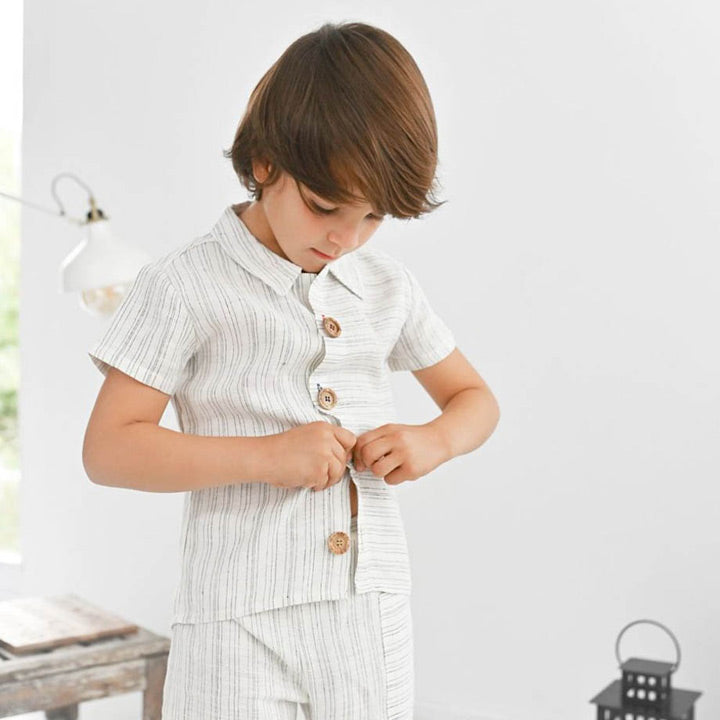 Sustainable Linen Black & White Close- Me Shirt