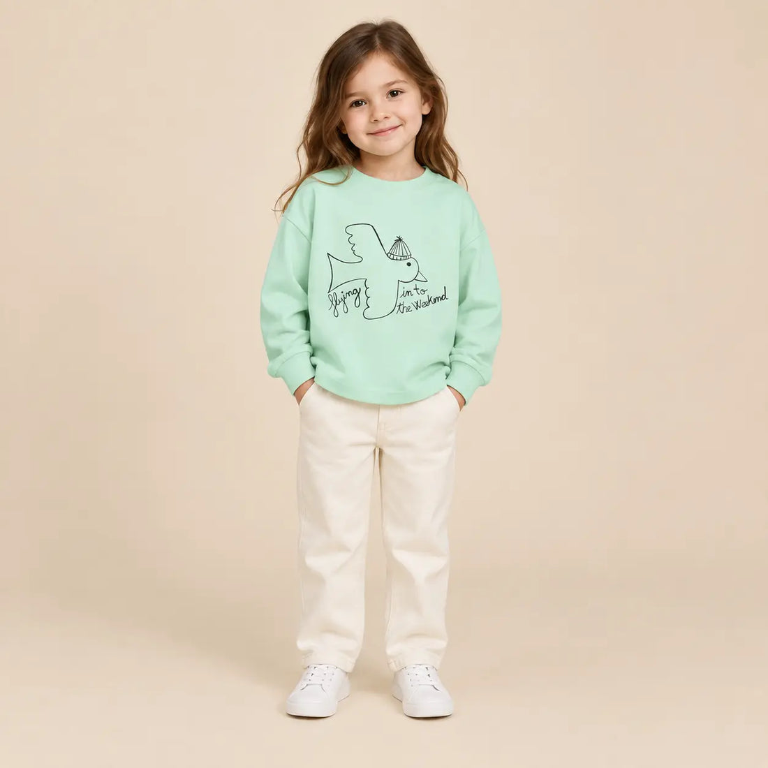 Bird T-shirt - Green - 4Y girl lookbook pose 1