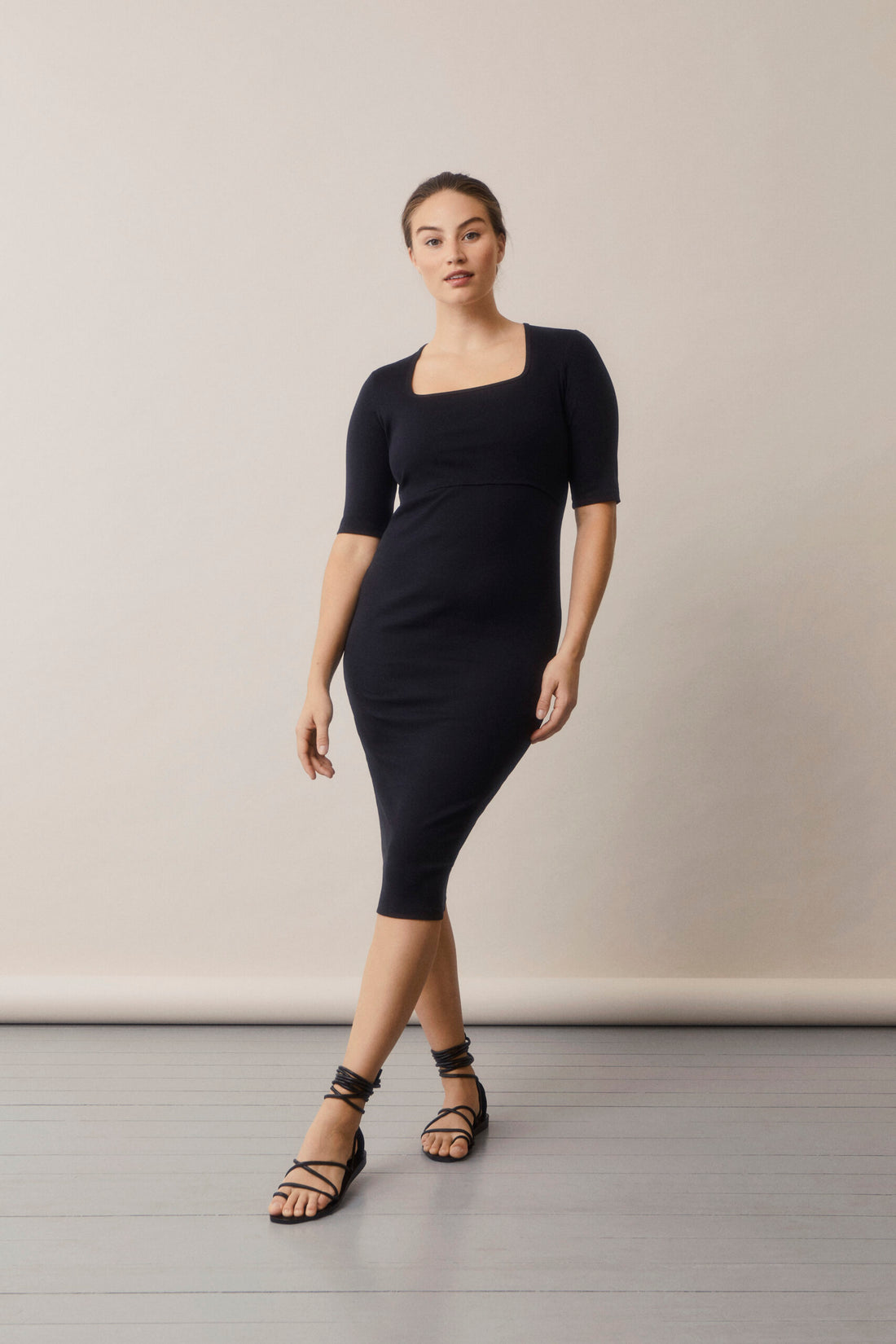 Signe square neck