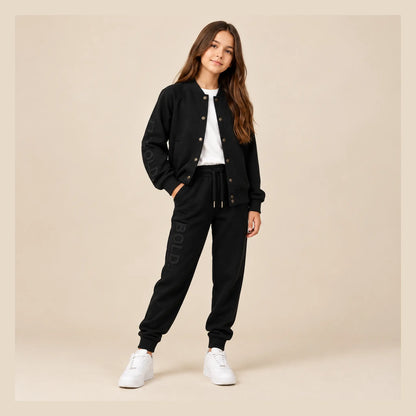 Kids Sweatpants Ultra Black - 12Y girl lookbook pose 1